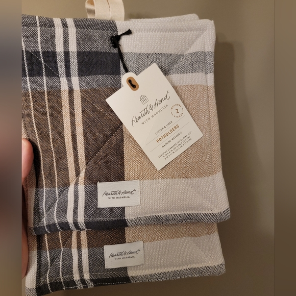 Last day! Hearth and Hand Pot Holder Set Fall Plaid Cream Woven Almond Target 23 - Picture 3 of 10